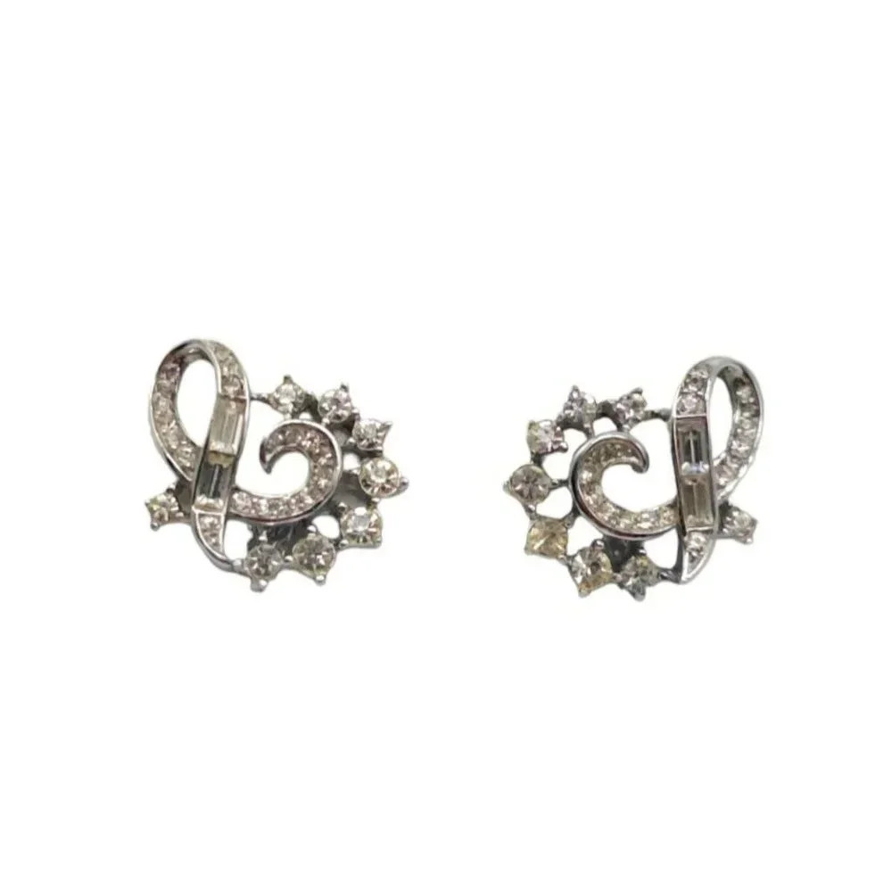 Trifari Clear Crystal Rhinestone Spiral Earrings Clip Closure Silver Tone VTG